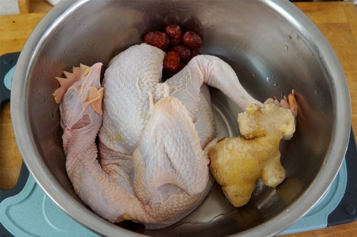 [FG01102] B&B Poultry CO., INC Stewing Hen (Old) 煲汤鸡(老鸡) 1cs*30lb (Variable)